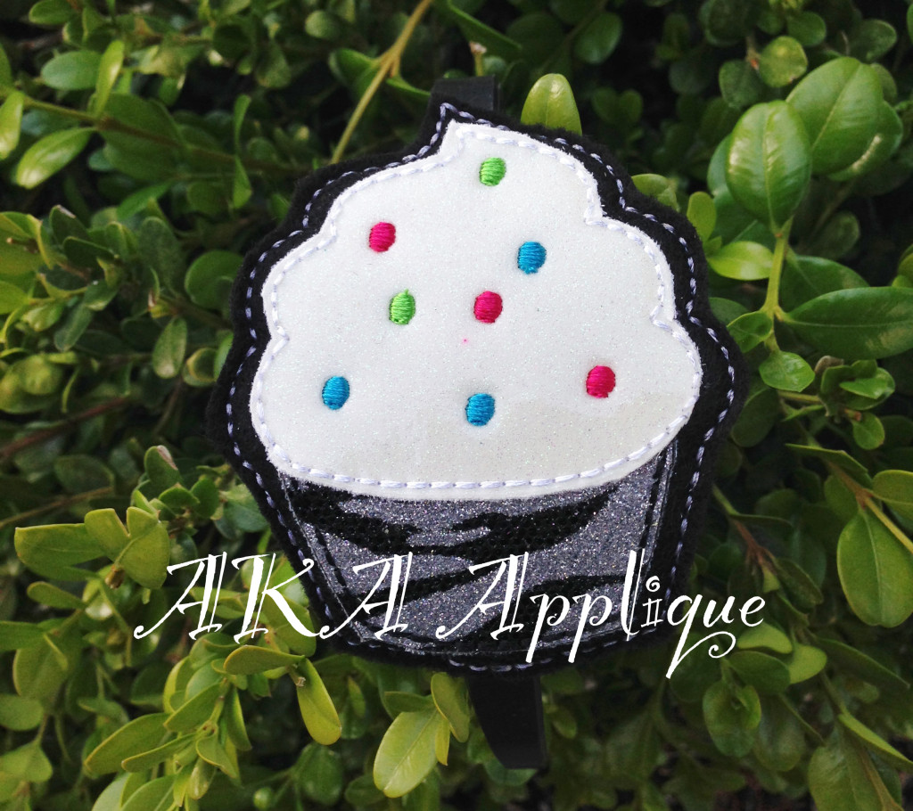 ITH Single Cupcake Headband SLIDER™ Embroidery Design