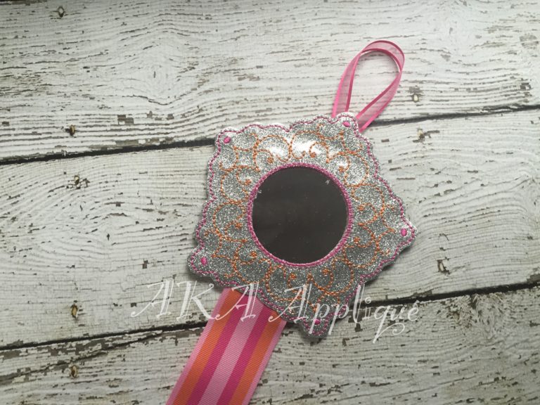 Decorative Frame Mirror 1 Clip Keeper_Pocket Mirror ITH Embroidery Design