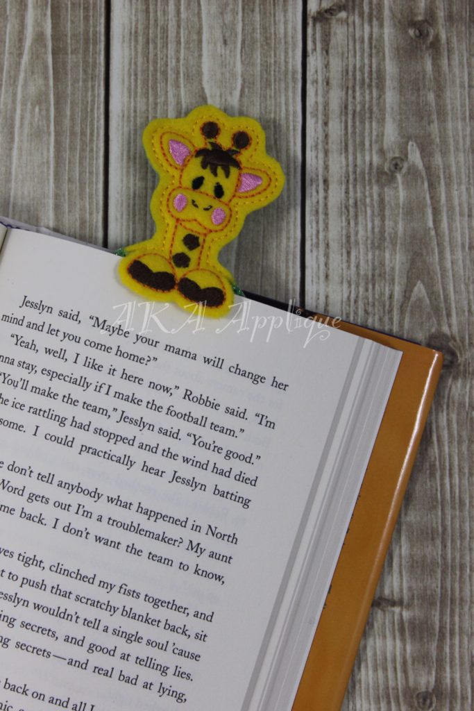 Peeking Ava Giraffe Bookmark ITH Embroidery Design - Image 4