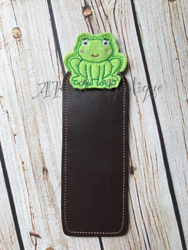 Peeking Felicity Frog Bookmark ITH Embroidery Design - Image 3