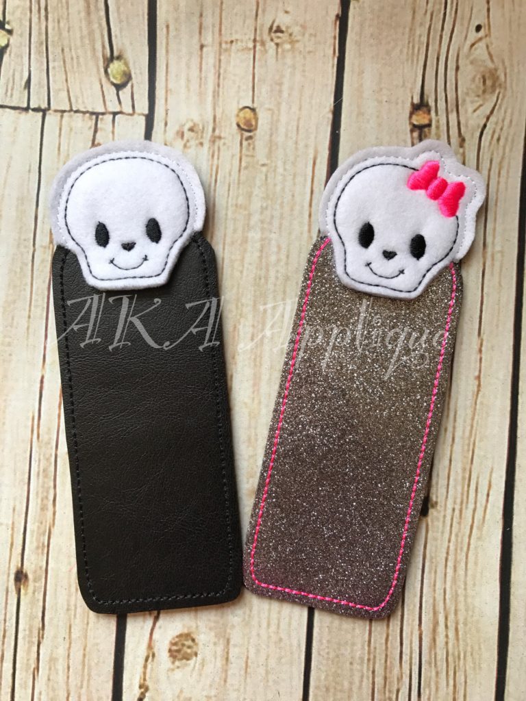 Peeking Max and Maxine Skull Bookmark SET ITH Embroidery Design