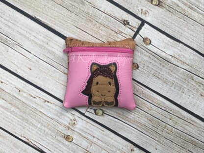 ITH Peeking Sophia Horse Zipper Pouch Embroidery Design - Image 5