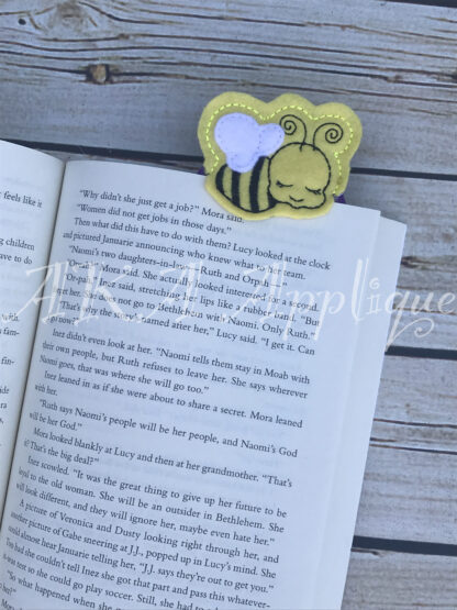 Peeking Barbara Bee Bookmark ITH Embroidery Design - Image 4